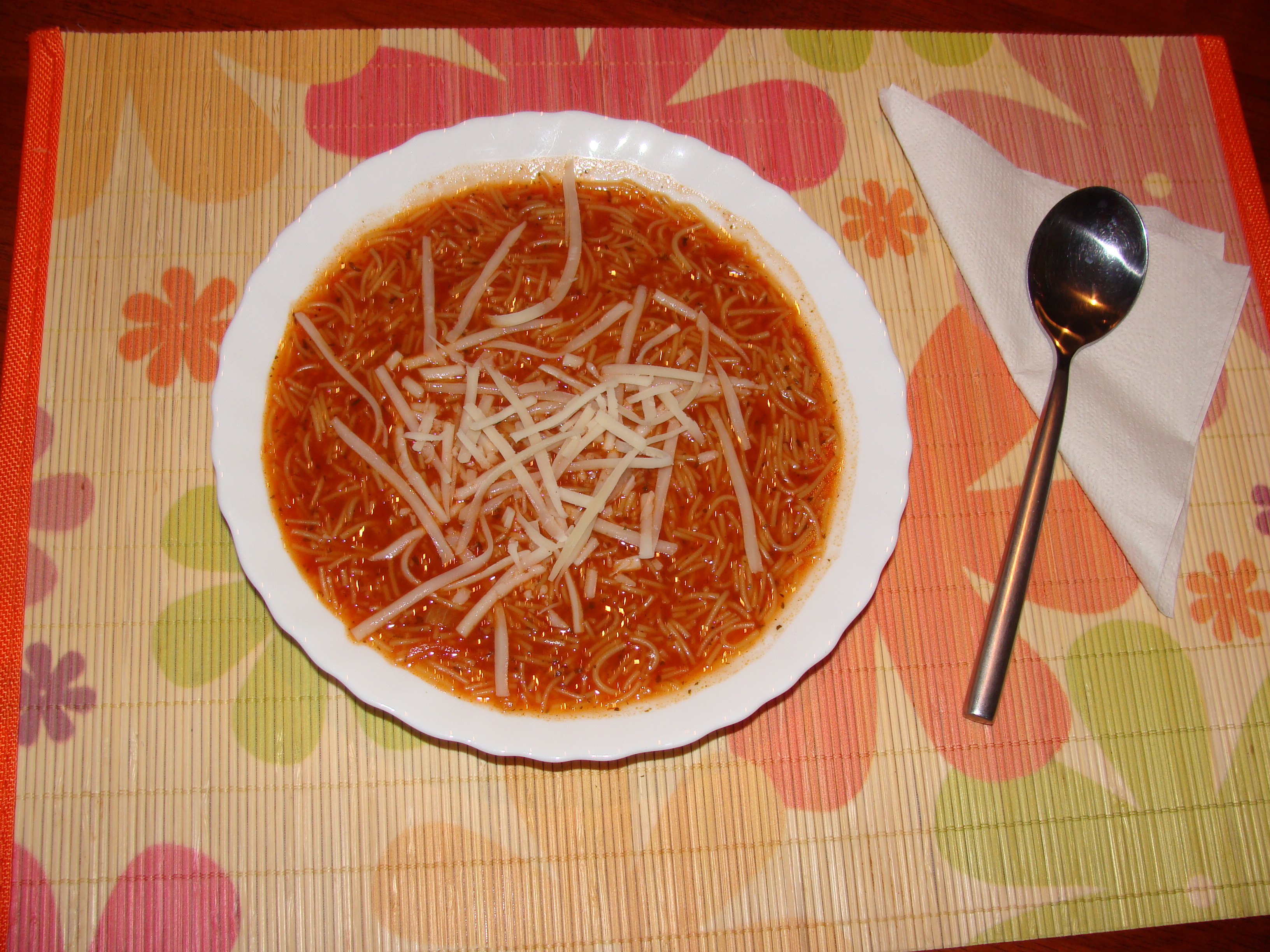 Pikantná argentínska paradajková polievka